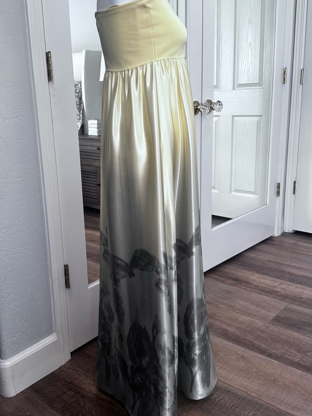 Anthropologie Strapless watercolor floral Maxi Dress in Yellow/Sage/Size M - Picture 6 of 15